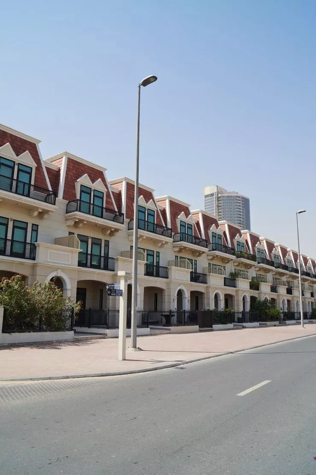 Mulberry Mansions