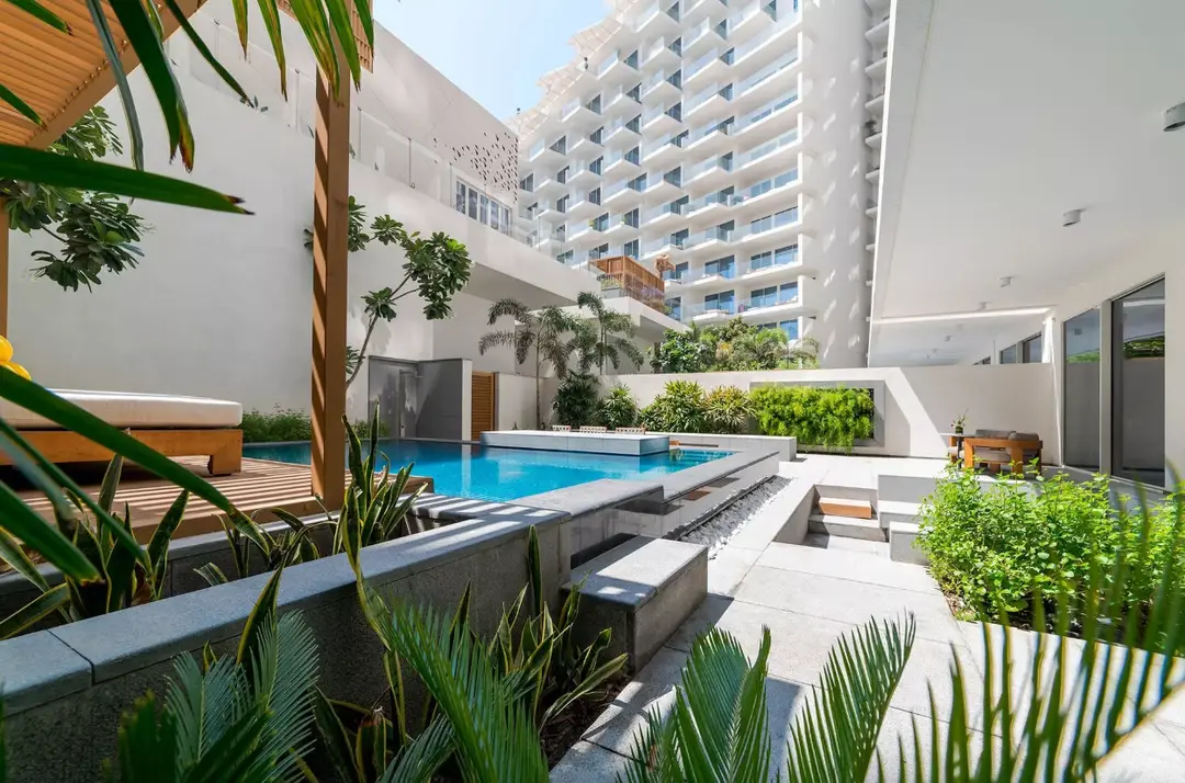 Five Palm Jumeirah — Swimming Pools — Outdoor Swimming Pool — amenity | Profound Properties, Dubai