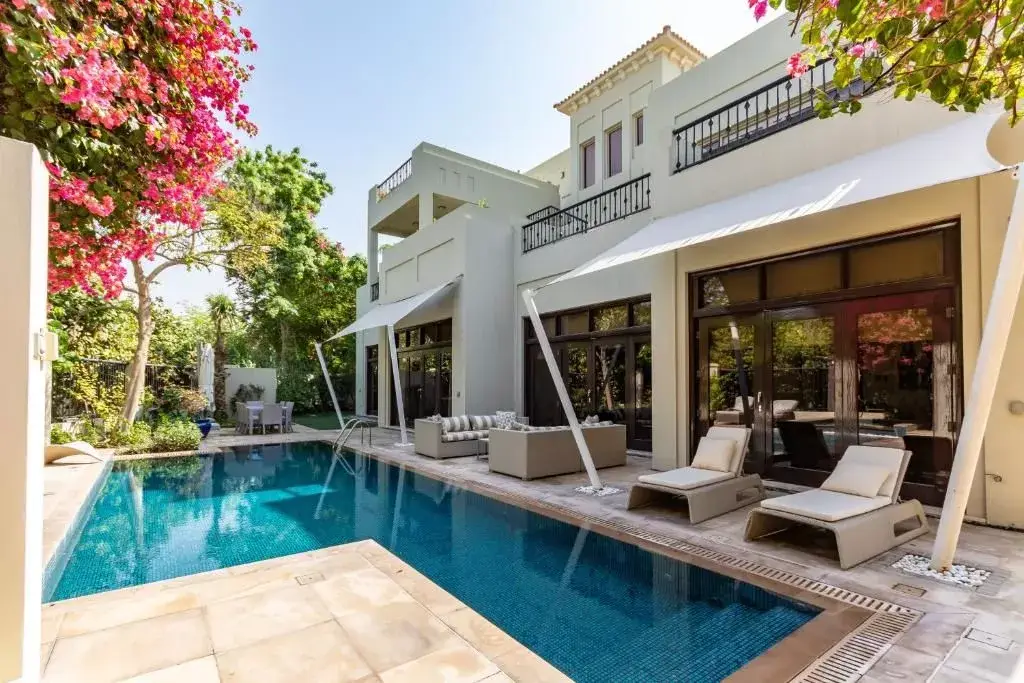 The Collection — Swimming Pools — Outdoor Swimming Pool — amenity | Profound Properties, Dubai
