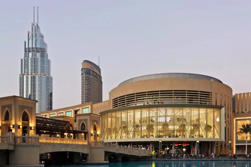 Discover Deira's Vibrant Business Hub