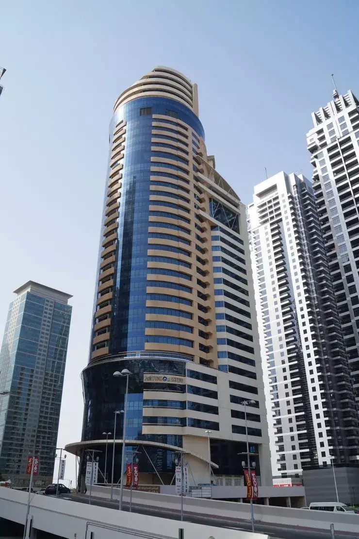 برج فورتشن التنفيذي — أبراج بحيرة الجميرا | Profound Properties, Dubai