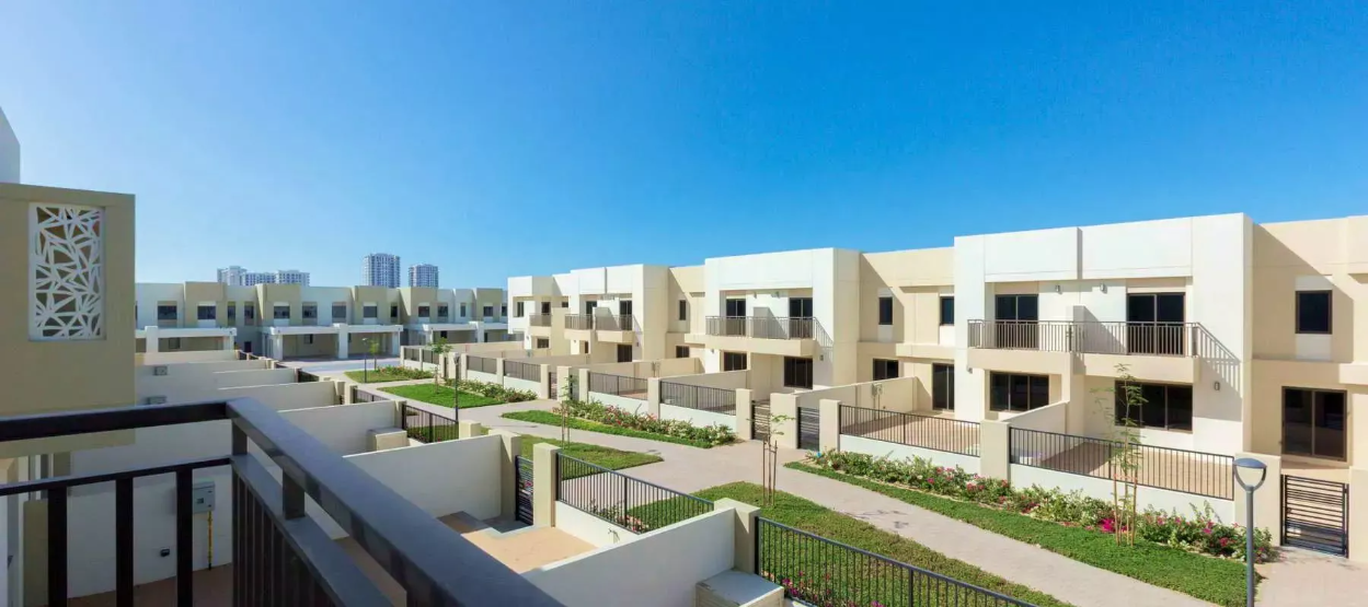 Noor Townhouses