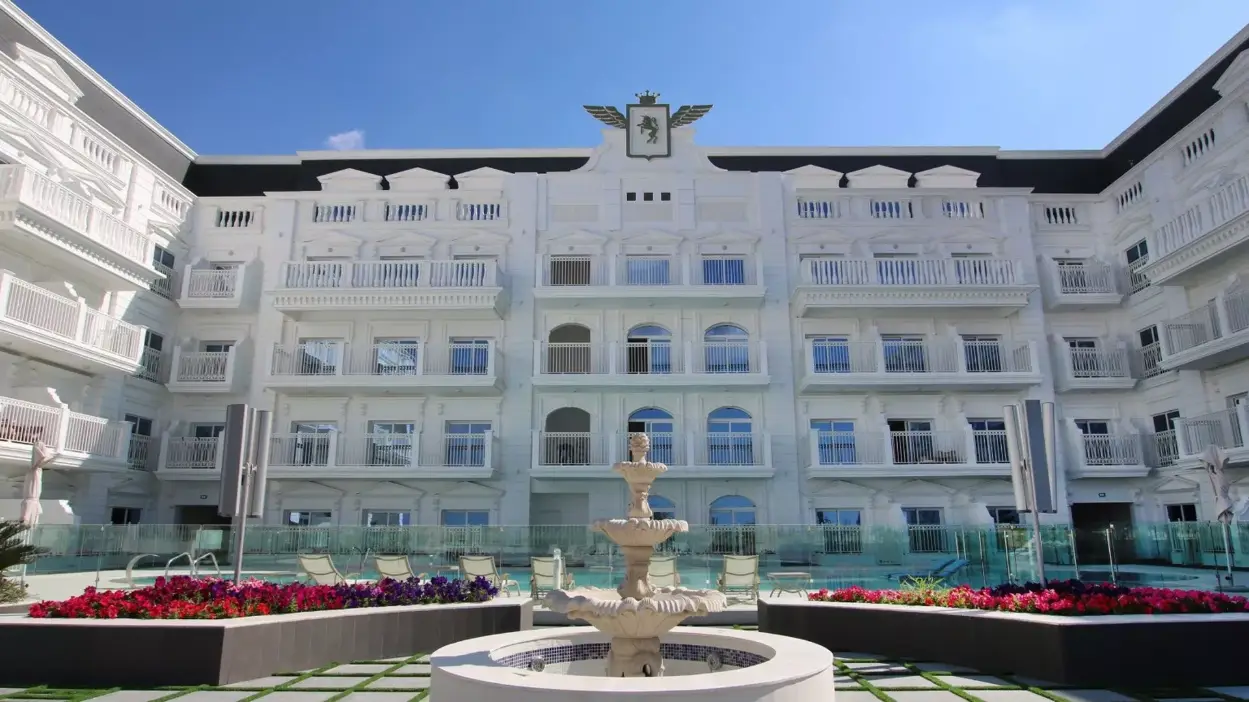 Винситоре Палацио
