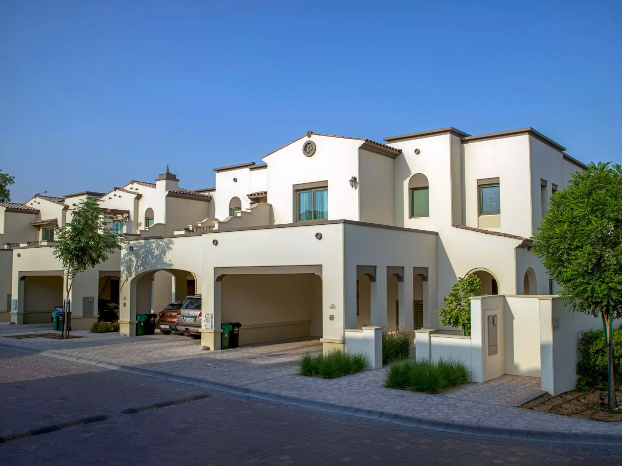 Experience Unrivaled Amenities and a Prime Location