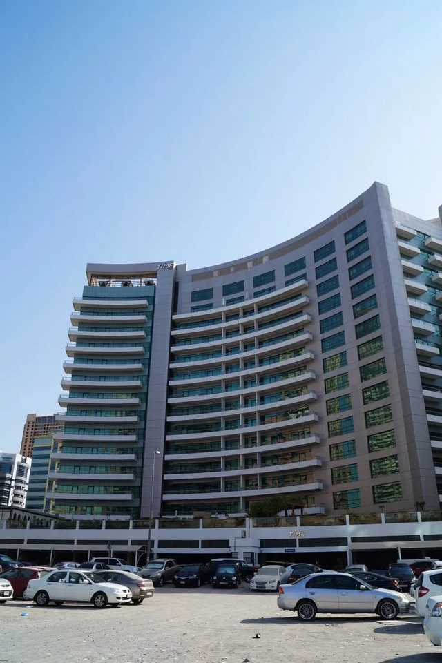 Time Oak Hotel and Suites