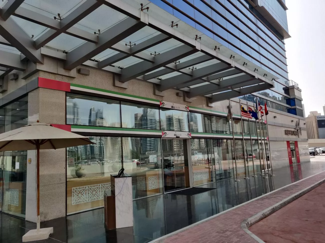 Prime Office Spaces in Jumeirah Lake Towers' Coveted Reef Tower