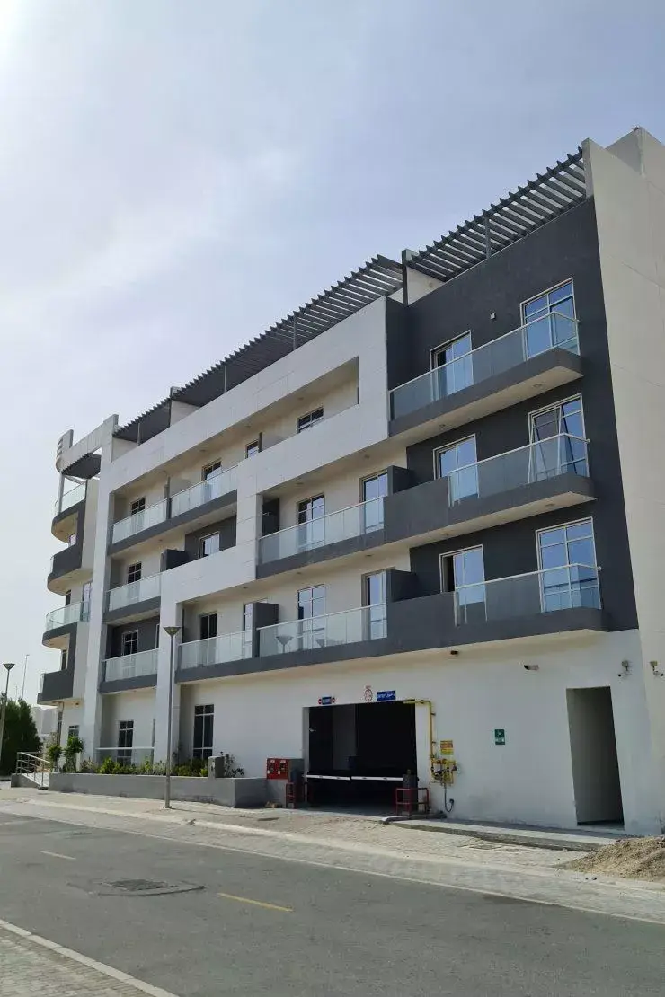 مناظر الخشب الذهبي