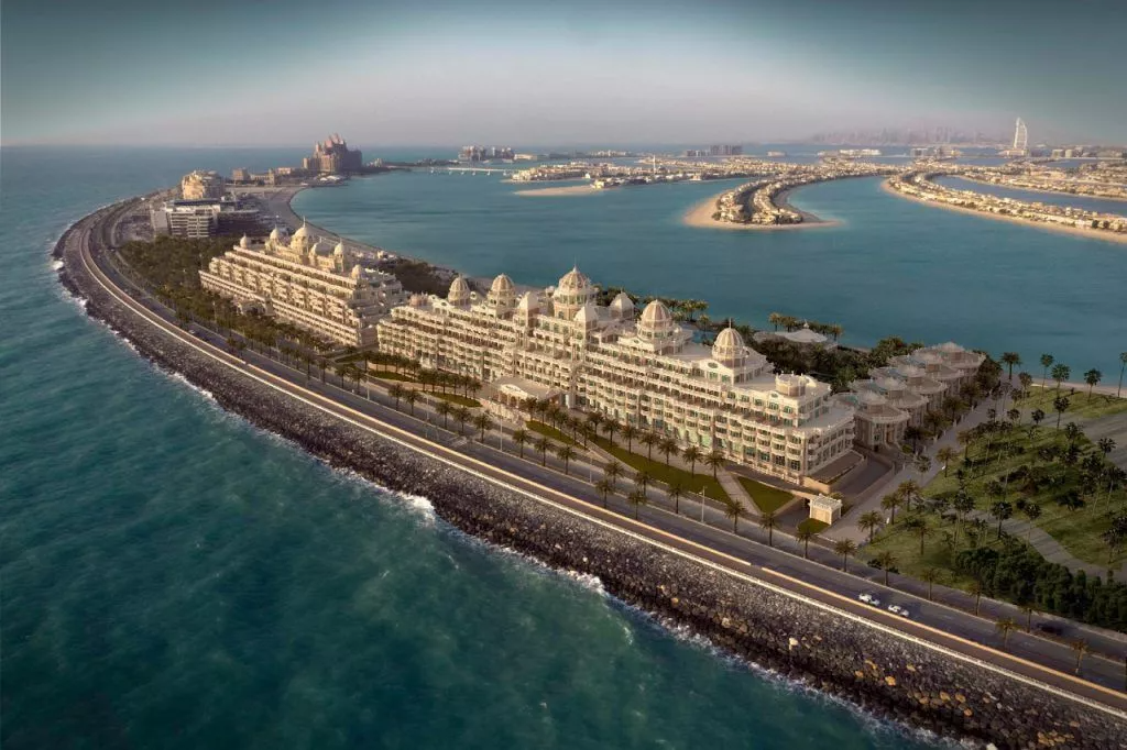 Unrivaled Location and Amenities on Palm Jumeirah