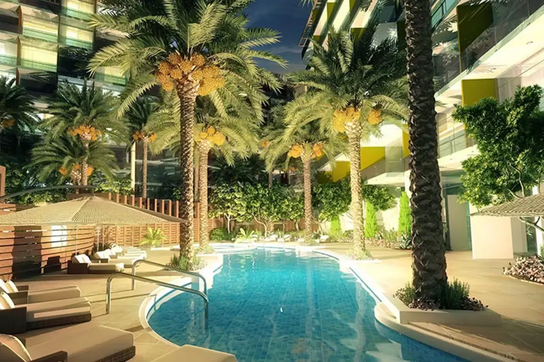 رويال إستيتس — مسبح — مسبح خارجي — amenity | Profound Properties, Dubai
