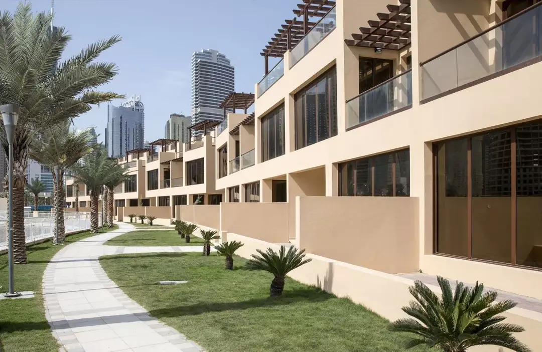 朱美拉群岛联排别墅 — 必须有 — 阳台 — feature | Profound Properties, Dubai