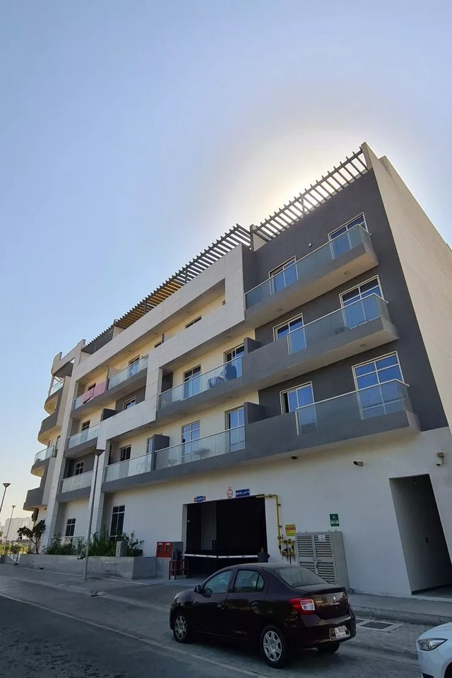 مناظر الخشب الذهبي