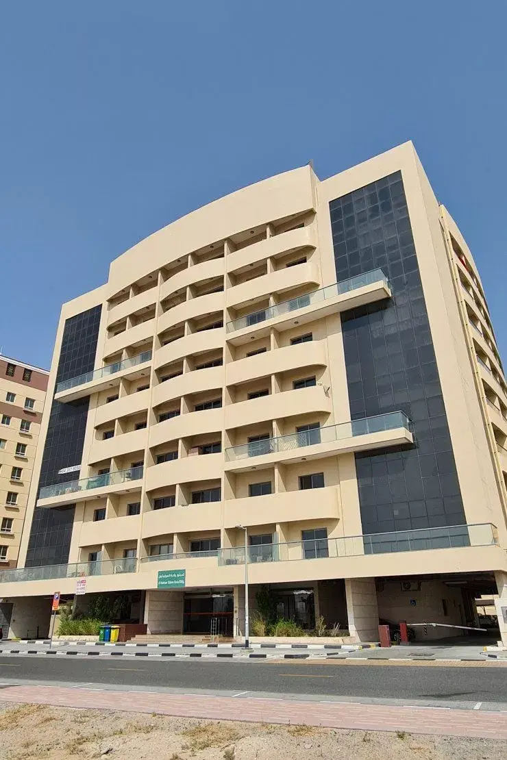 مبنى الحبتور سيلكون واحة — يجب أن يكون — شرفة — feature | Profound Properties, Dubai