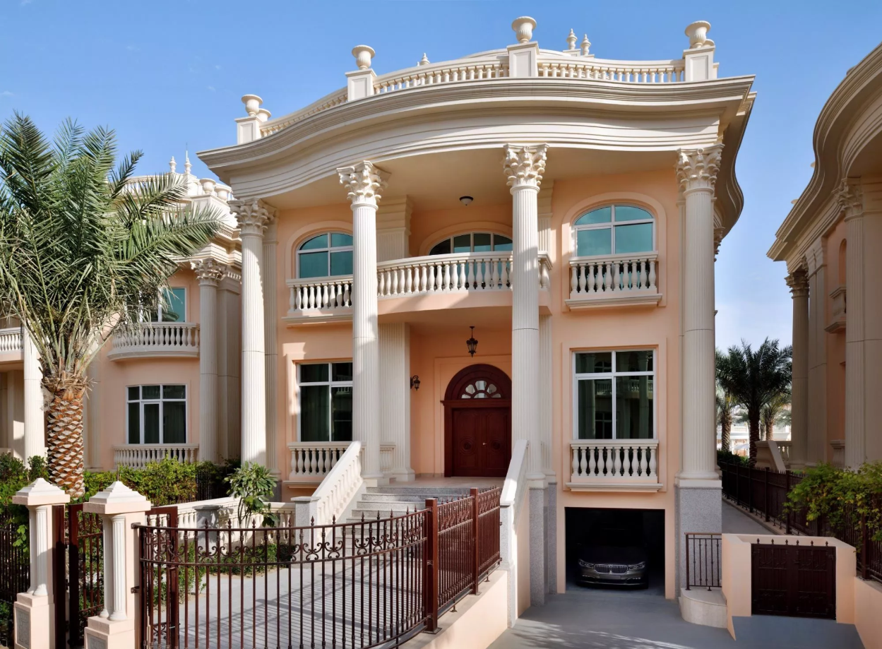 Experience Unrivaled Luxury at Raffles The Palm Dubai