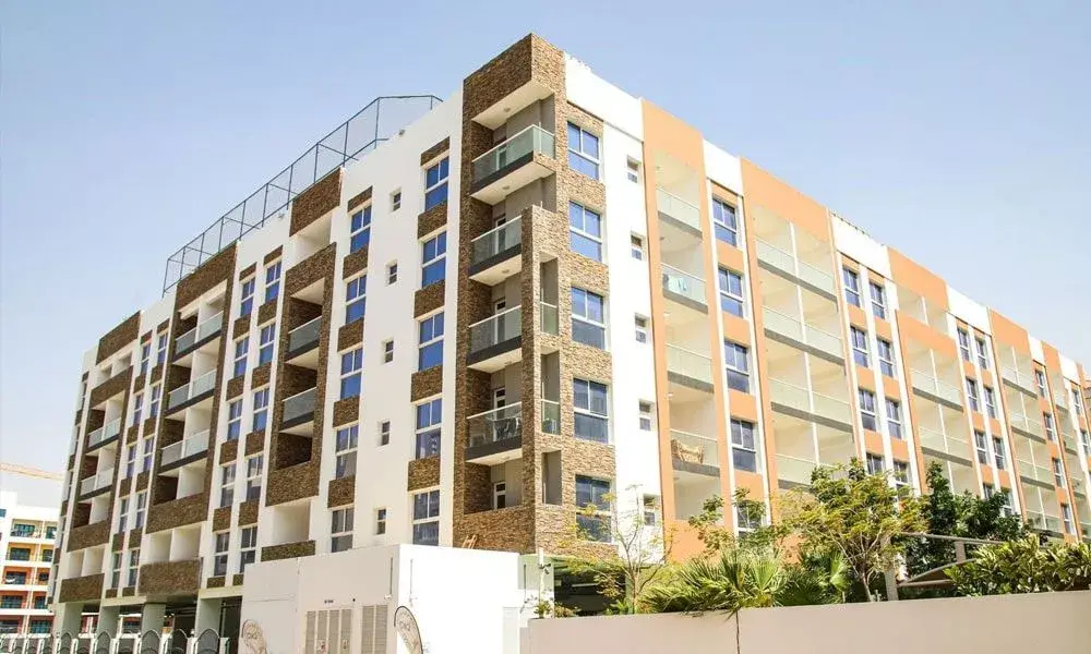 اكتشف Talal Residence: حياة عصرية في منتزه دبي للاستثمار