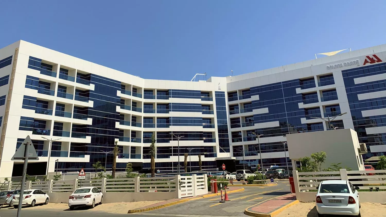 Golden Sands Apartments
