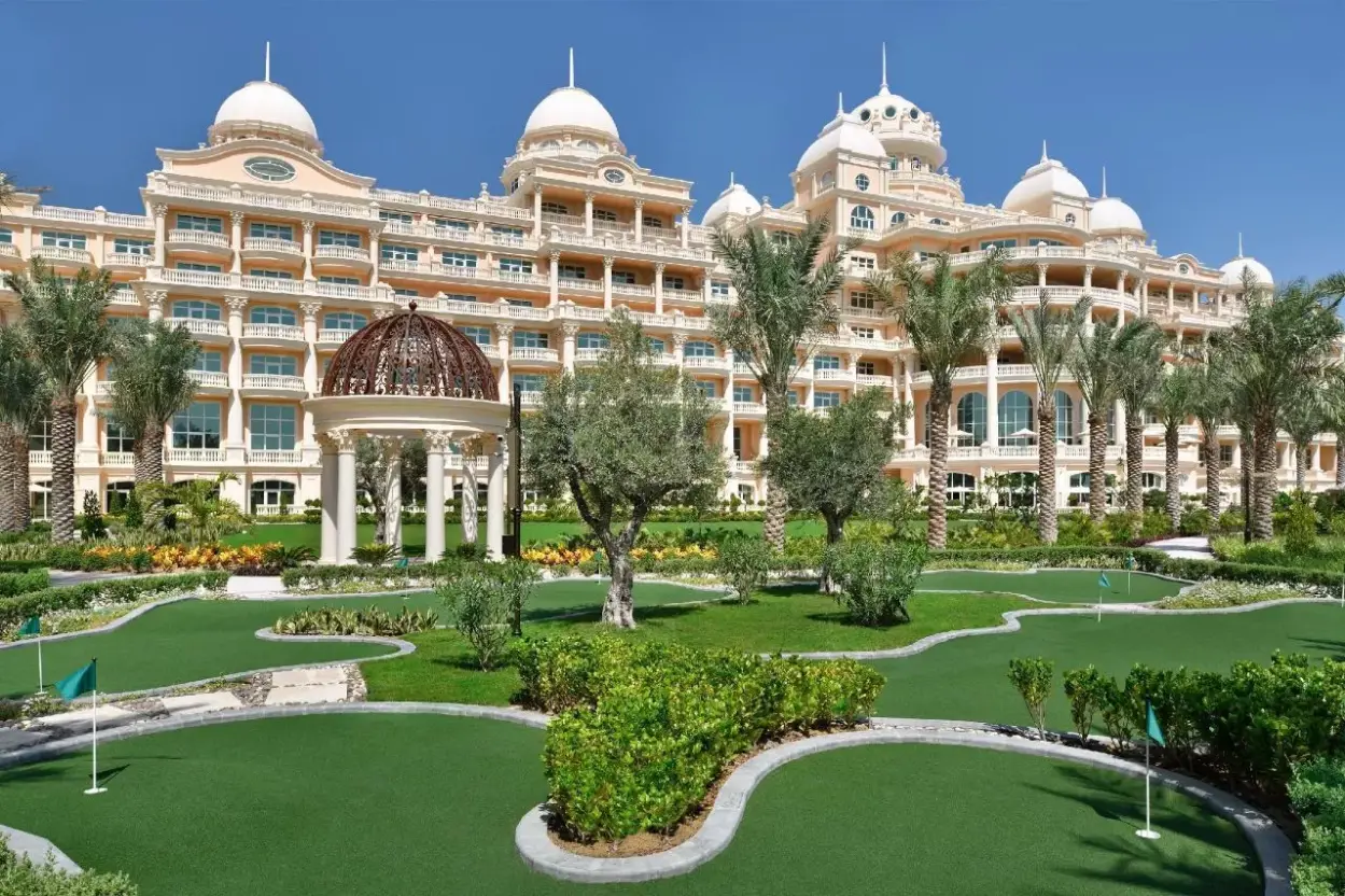 Kempinski Emerald Palace