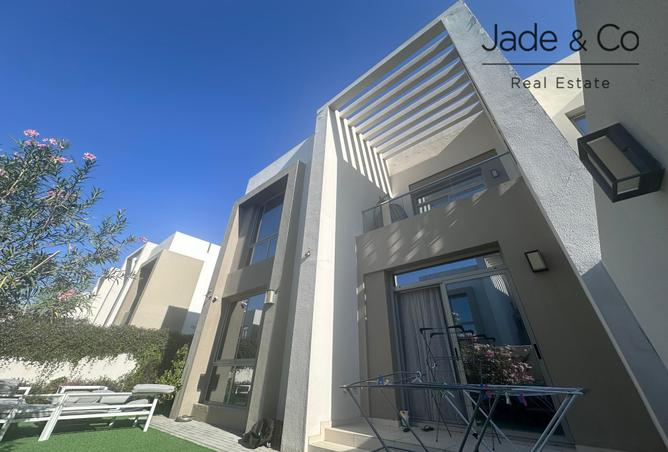 Villa for Rent in Reem Community