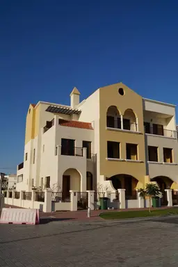 韋斯塔爾 萊斯 卡斯特萊 — 朱美拉村環 — Off-Plan | Profound Properties, Dubai